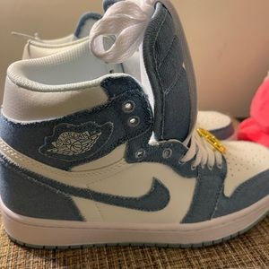 Jordan 1’s Denim men’s size 7